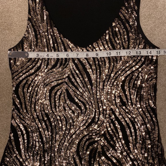 Black and Gold Sexy Tank Top - Picture 3 of 7